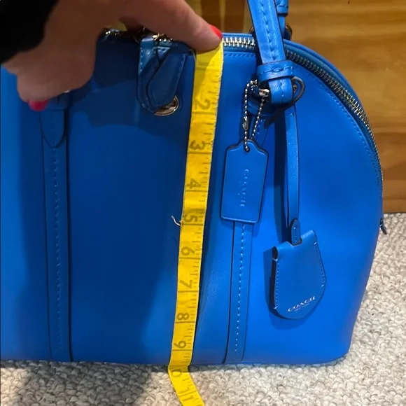 Beautiful Coach Blue Leather Handbag - Picture 10 of 11